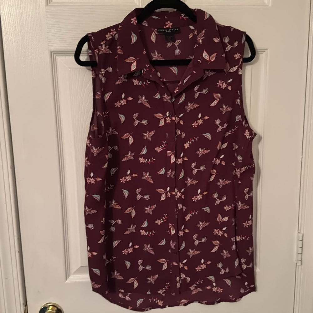 Simply Styled Tank Top Size XL Color Burgundy White